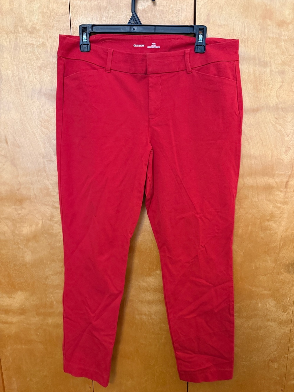 Old Navy Pixie Mid Rise Women size 12 red